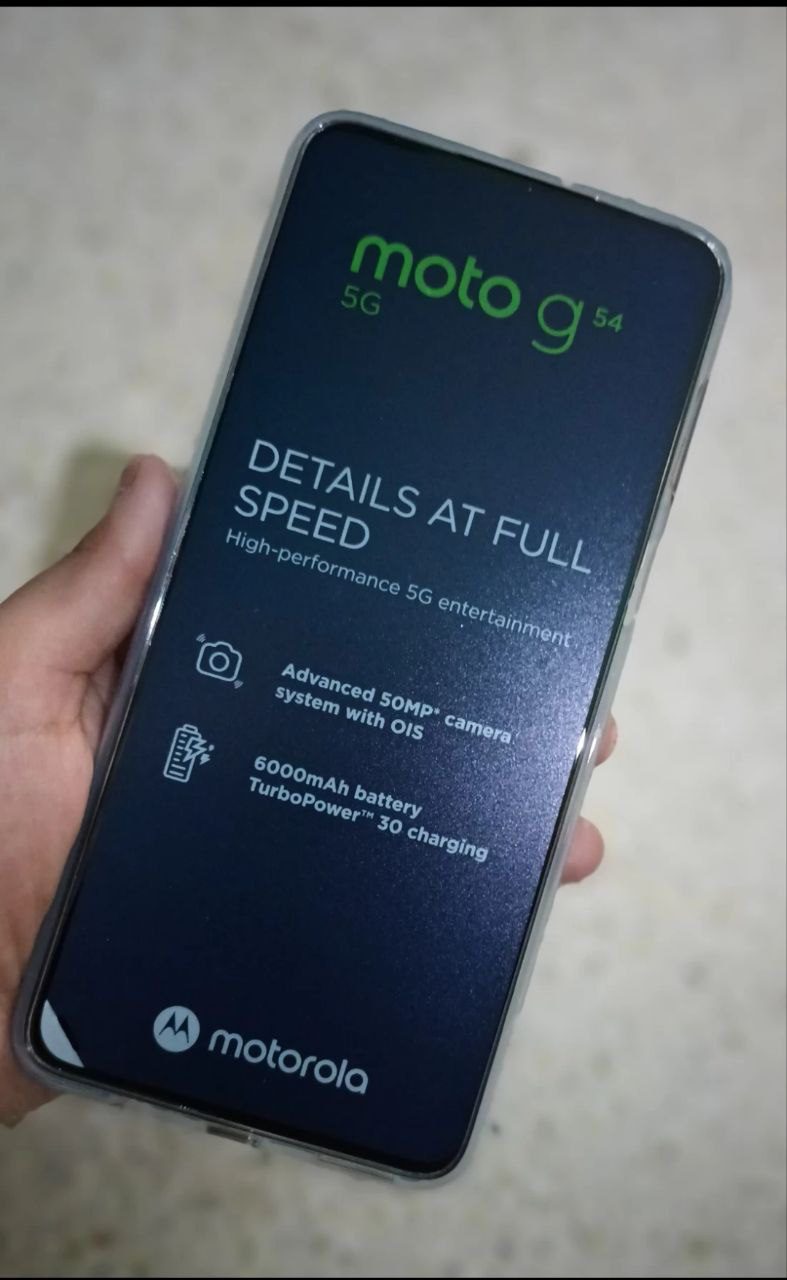 Moto G54 5G display